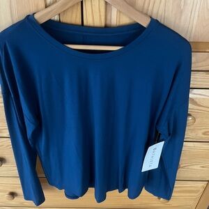 Athleta NWT Women’s  Blue Long Sleeve Top